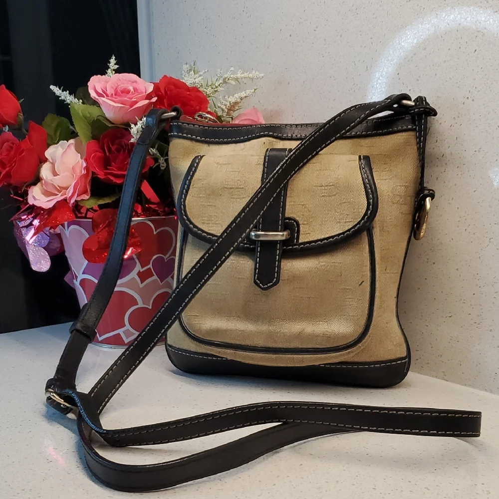 Vintage DOONEY & BOURKE crossbody Bag
